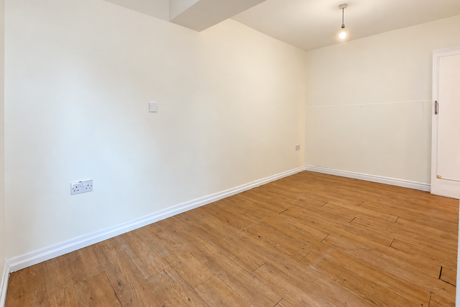 Flat 1, 776 Melton Road, Thurmaston, Leicester photo 3