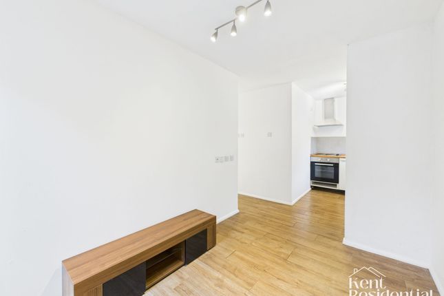 140 Linden Road, Maidstone photo 4