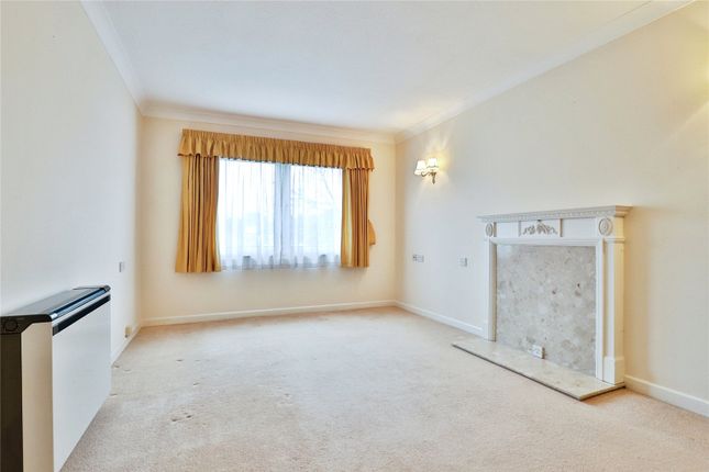 Flat 31 Palermo Court, 3, Durley Chine Road, Dorset photo 2