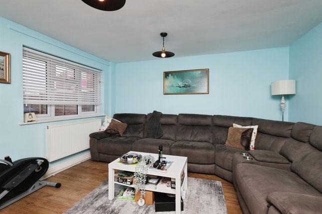 9, Hamlins Park Close, Hailsham photo 3