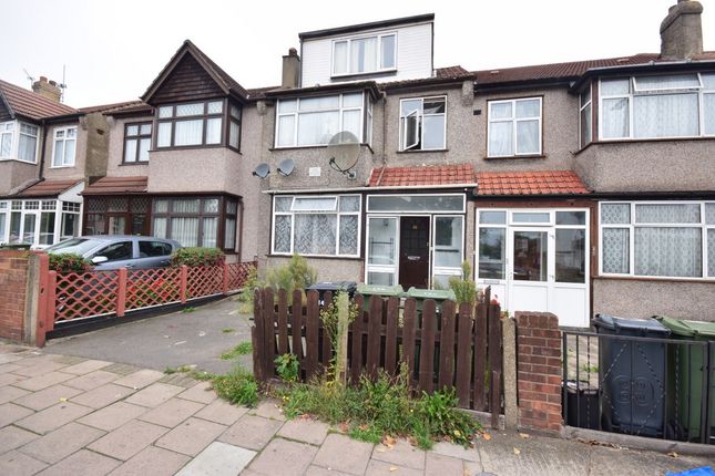 Thumbnail Terraced house for sale in Streatham Vale, London