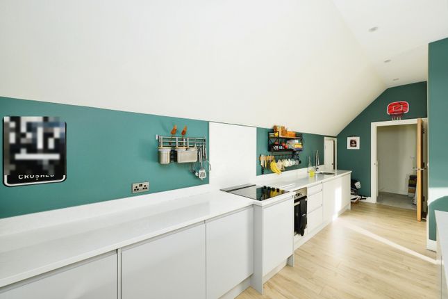 Flat for sale in 487 Upper Brentwood Road, Romford