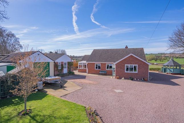 Thumbnail Bungalow for sale in Holmleigh, Much Marcle, Ledbury, Herefordshire