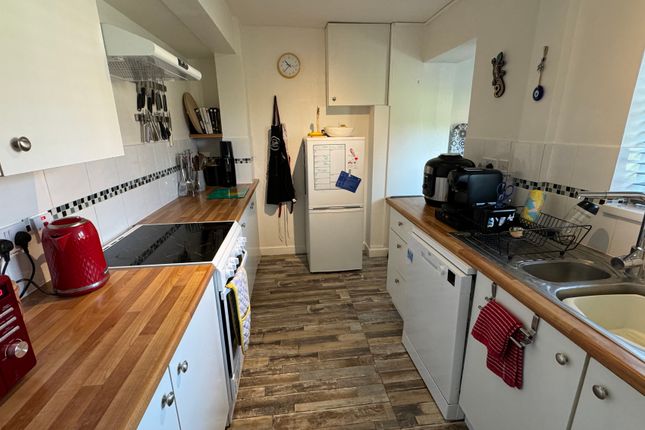 9, Cedar Grove, Westbury photo 4