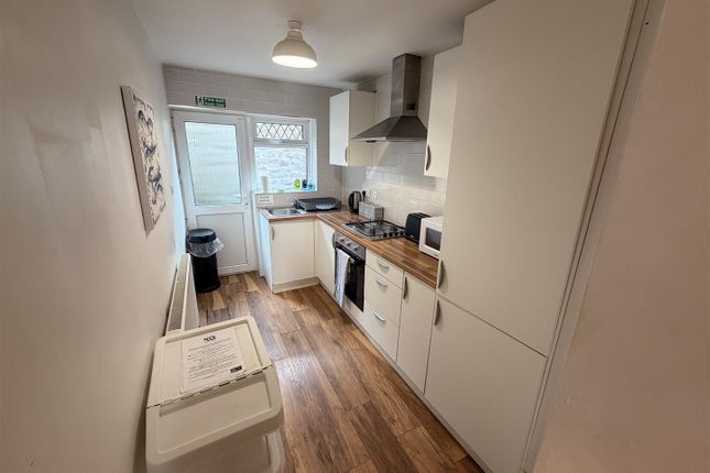 343, Neath Road, Swansea photo 3