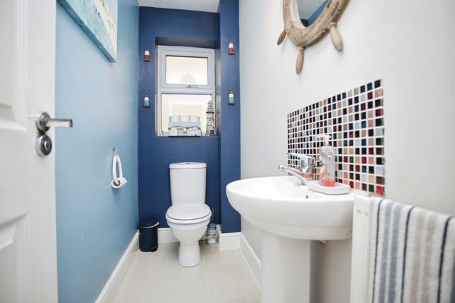 4, Windmill Close, RUGBY photo 4