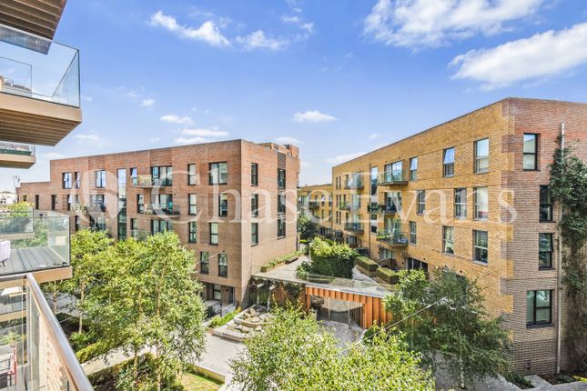 2-bed flat on 101  Rutherford Heights,, Trafalgar Place, Elephant and Castle, £599,000