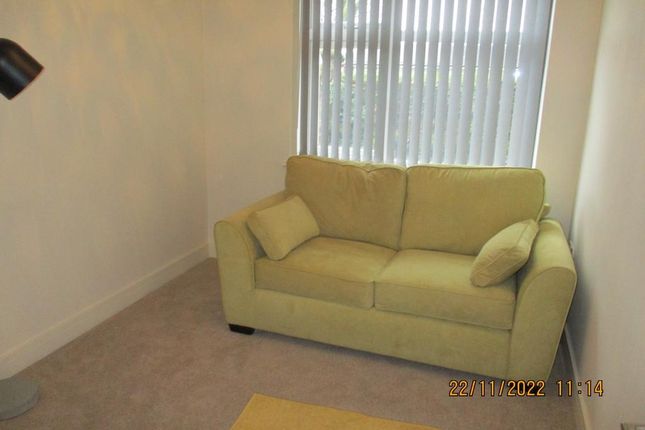 5a, Bowfell Street, Urmston photo 5