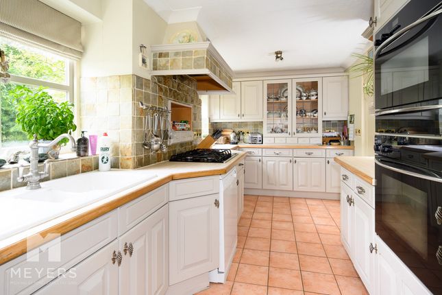 34, Salisbury Road, Ringwood photo 3