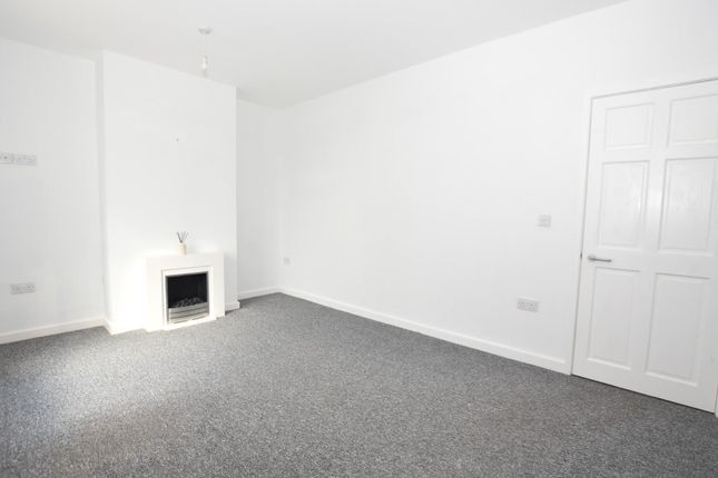 8, Church Street West, Derbyshire photo 4