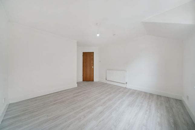 7 Kirk Road, Glasgow photo 3