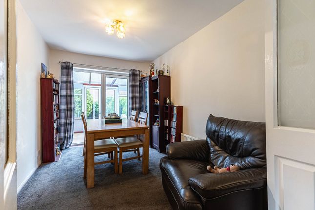 23 Sinclair Garth, Wakefield photo 5