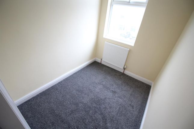 Terraced house to rent in Dickens Road, Keresley, Coventry