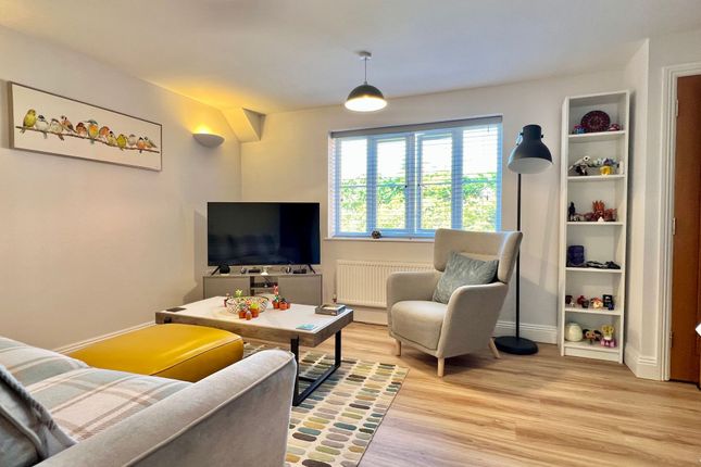 Flat 12, Monmouth Court Bindon Road, Taunton photo 4