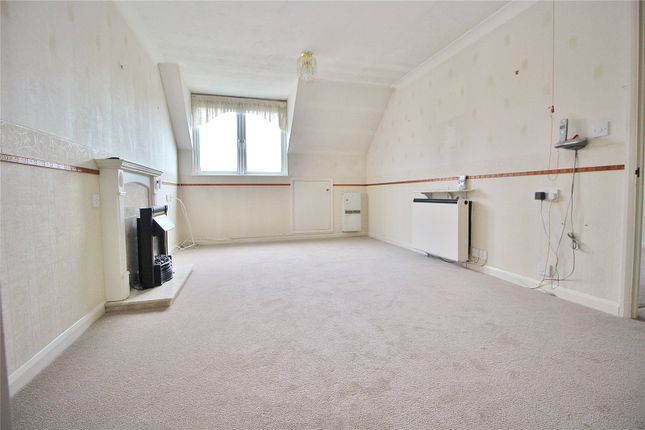 36, Cissbury Court, Findon Valley photo 2