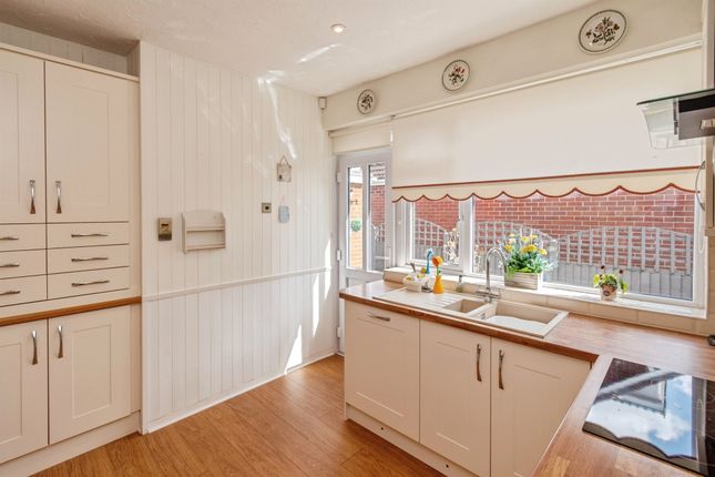 279, Longford Road, Cannock photo 4