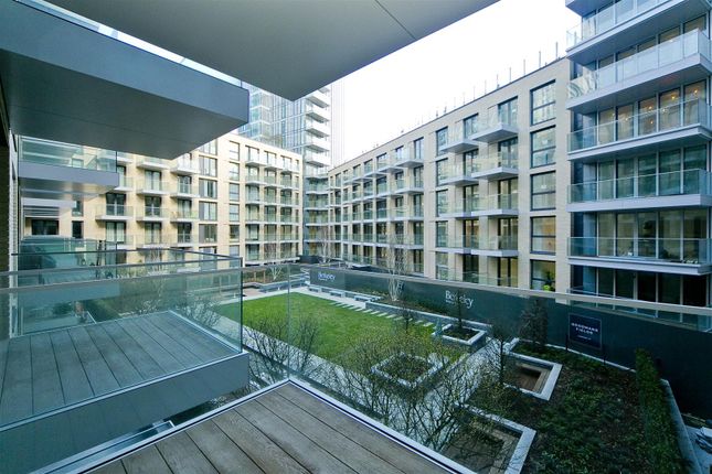 Flat for sale in Catalina House, 4, Canter Way, Aldgate