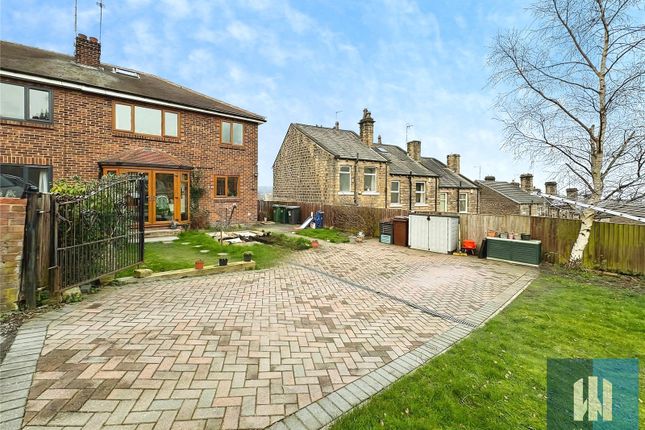 23, Hopton Lane, West Yorkshire photo 2