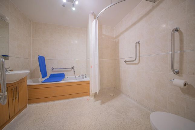 6, Catherine Court, Sopwith Road, Eastleigh photo 3