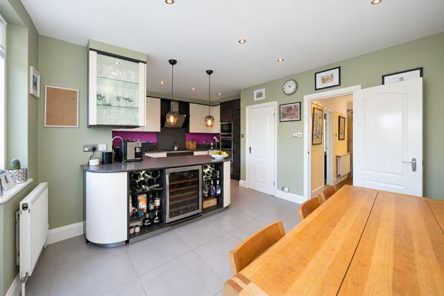 Warwick Way, Croxley Green photo 3