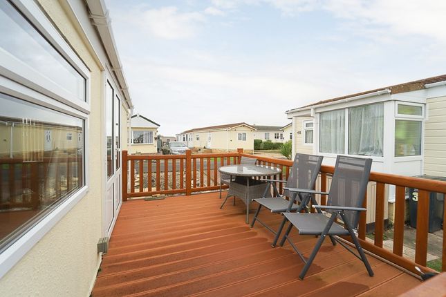 Mobile/park home for sale in Willow Drive, Oaktree Park, Locking, Weston-Super-Mare