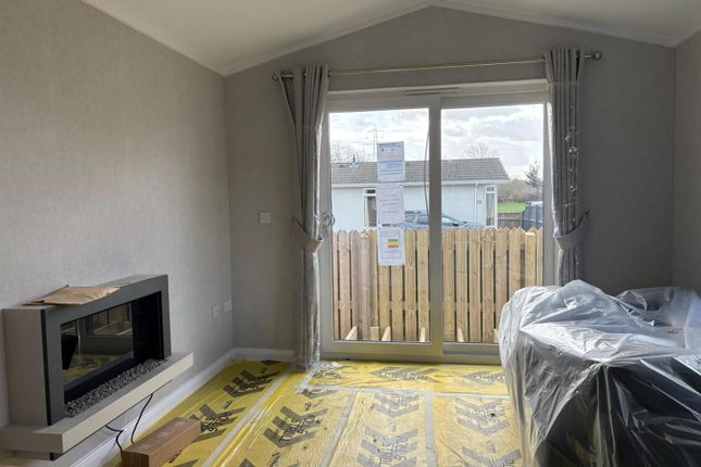 100, Riverdale Park, Staveley photo 5