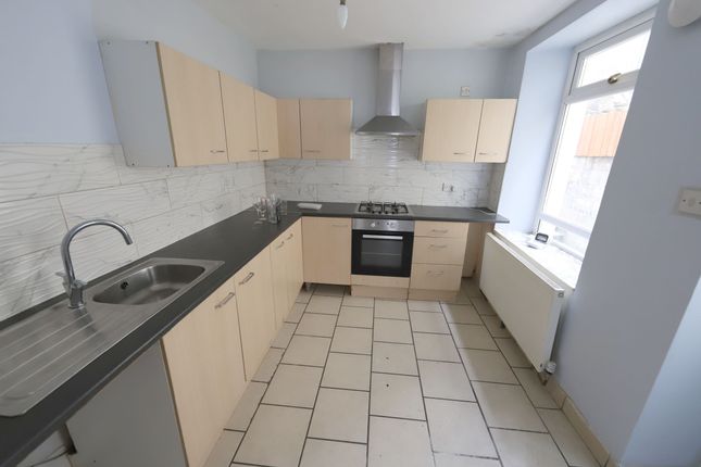 42 Tyrfelin Street, Penrhiwceiber photo 3