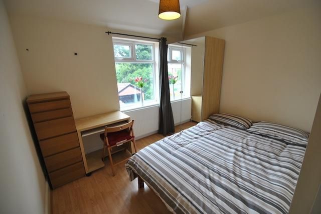 216, School Grove, Manchester photo 4