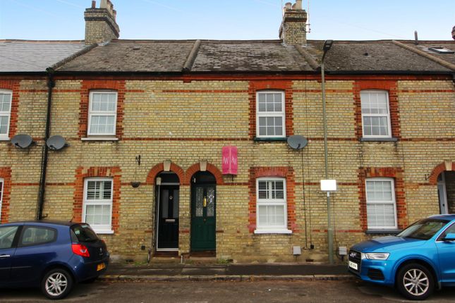 Thumbnail Cottage for sale in Chipping Close, Barnet