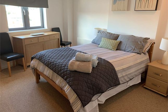 South Quay, Apartment 158, Kings Road, Swansea photo 4