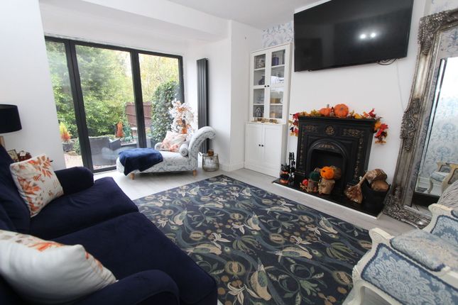 11, Brook Street, Brierley Hill photo 2