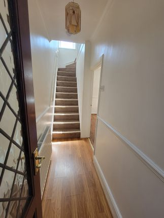 33, Lakefield Road, Llanelli photo 3