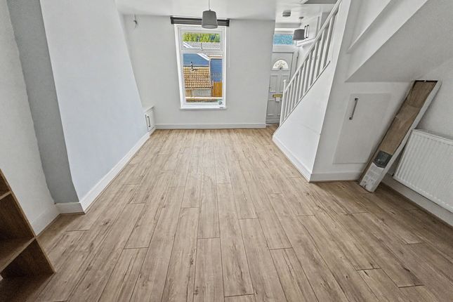 5 Hopkin Street, Treherbert photo 3