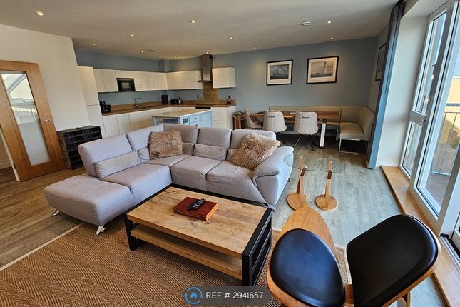 Almansa Way, Lymington Shores, Lymington photo 3