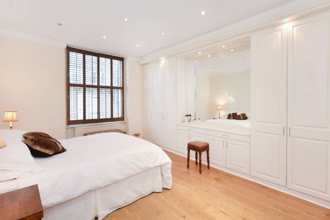 Flat for sale in Cathcart Road, London