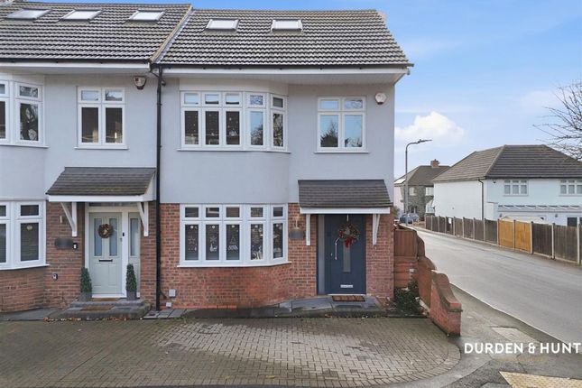4-bed house on 2a Craven Gardens, Romford, £500,000