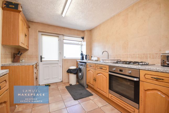 22 Warwick Close, Kidsgrove, Stoke-on-Trent photo 4