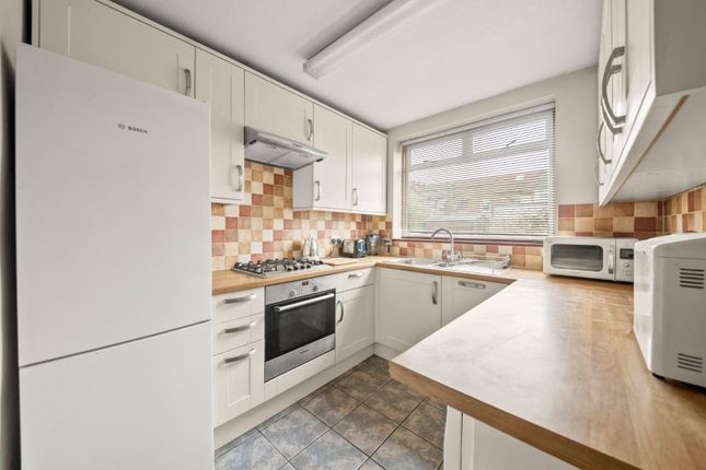 10, Endsleigh Road, Southall photo 3