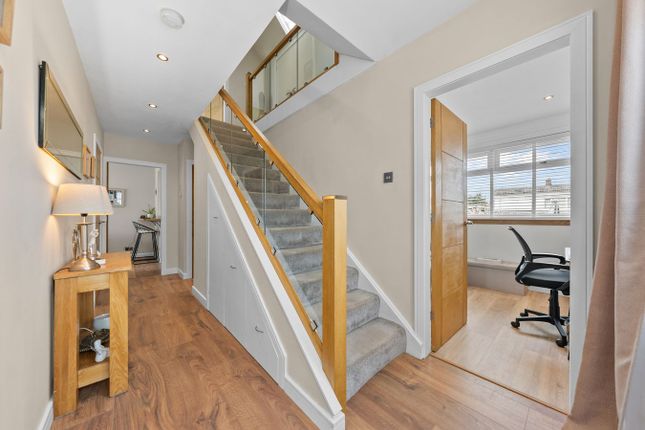 40, Lodge Drive, Larbert photo 4