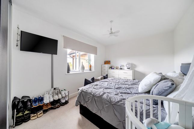 Flat 23, Aurora House, 14, Ceres Crescent, Epsom photo 4