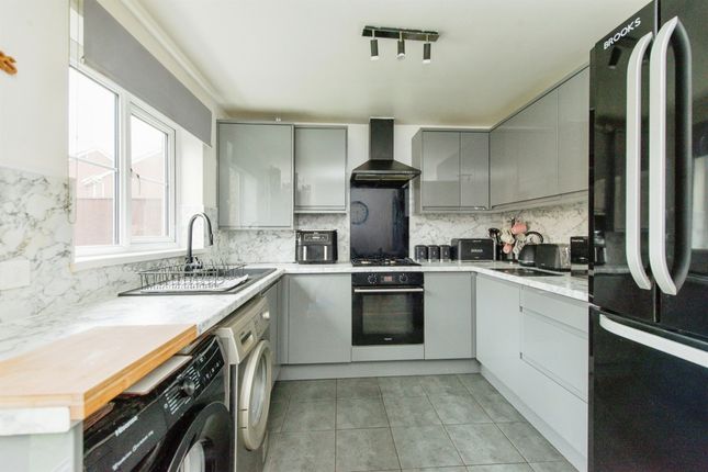 End terrace house for sale in Millers Croft, Castleford