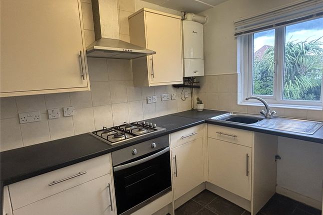 22, Hedley Gardens, Southampton photo 3
