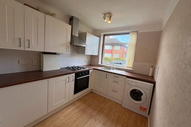 23, Ravenglass Avenue, Maghull photo 4