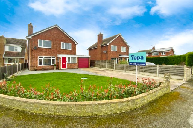 Thumbnail Detached house for sale in Yew Tree Road, Elkesley, Retford