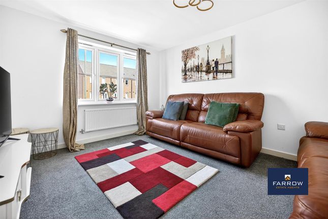 30, Eagle Drive, Grimsby, Lincolnshire photo 4