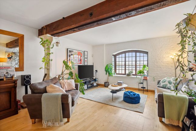 Flat for sale in New Crane Wharf, New Crane Place, London