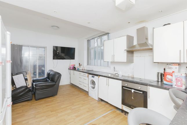 Thumbnail Flat for sale in Granby Street, Leicester