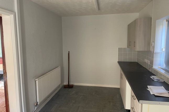 7 Grove Road, Overdale, Telford photo 5