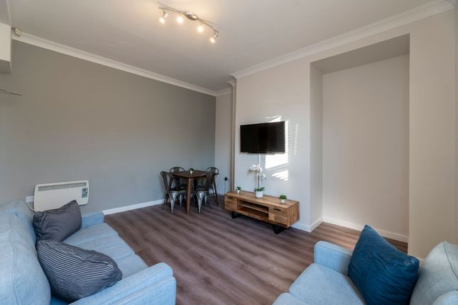 30, Forsyth Road, Newcastle photo 2