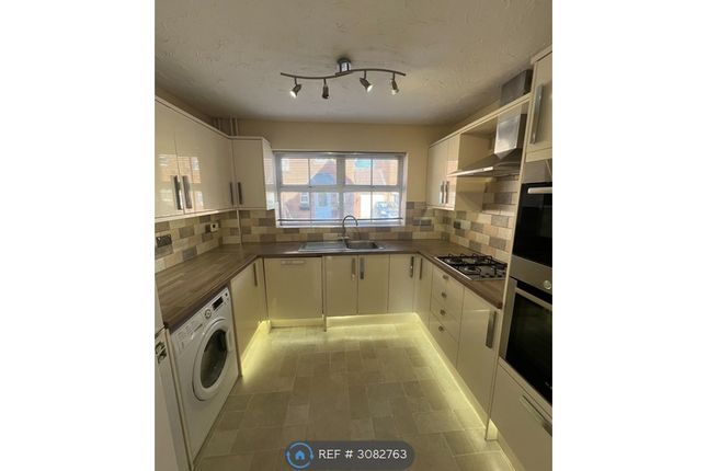3-bed detached on Shefford, £1,600/mo